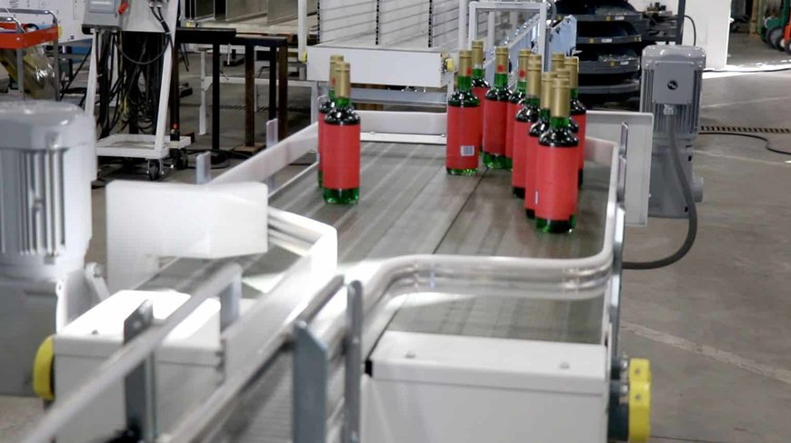 Accumulating conveyors keep products flowing at an even rate